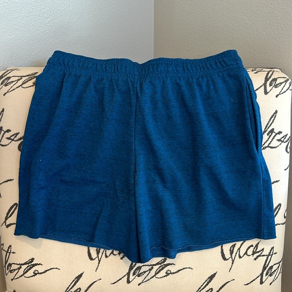 Under Armour Mens Rival Terry 6” LooseFit Shorts Size XL - Picture 7 of 11